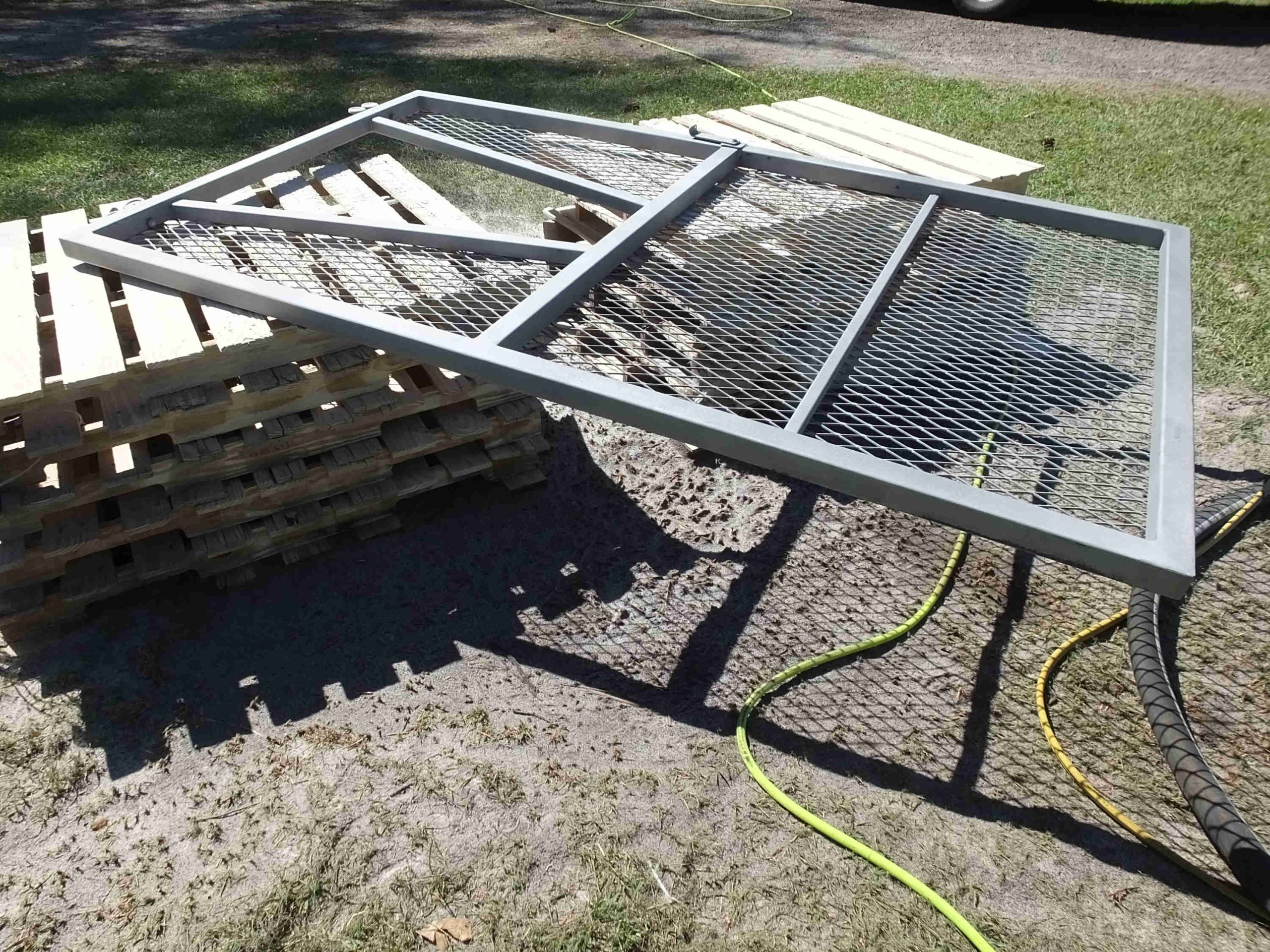 Barn_stall_doors_sandblasting-04