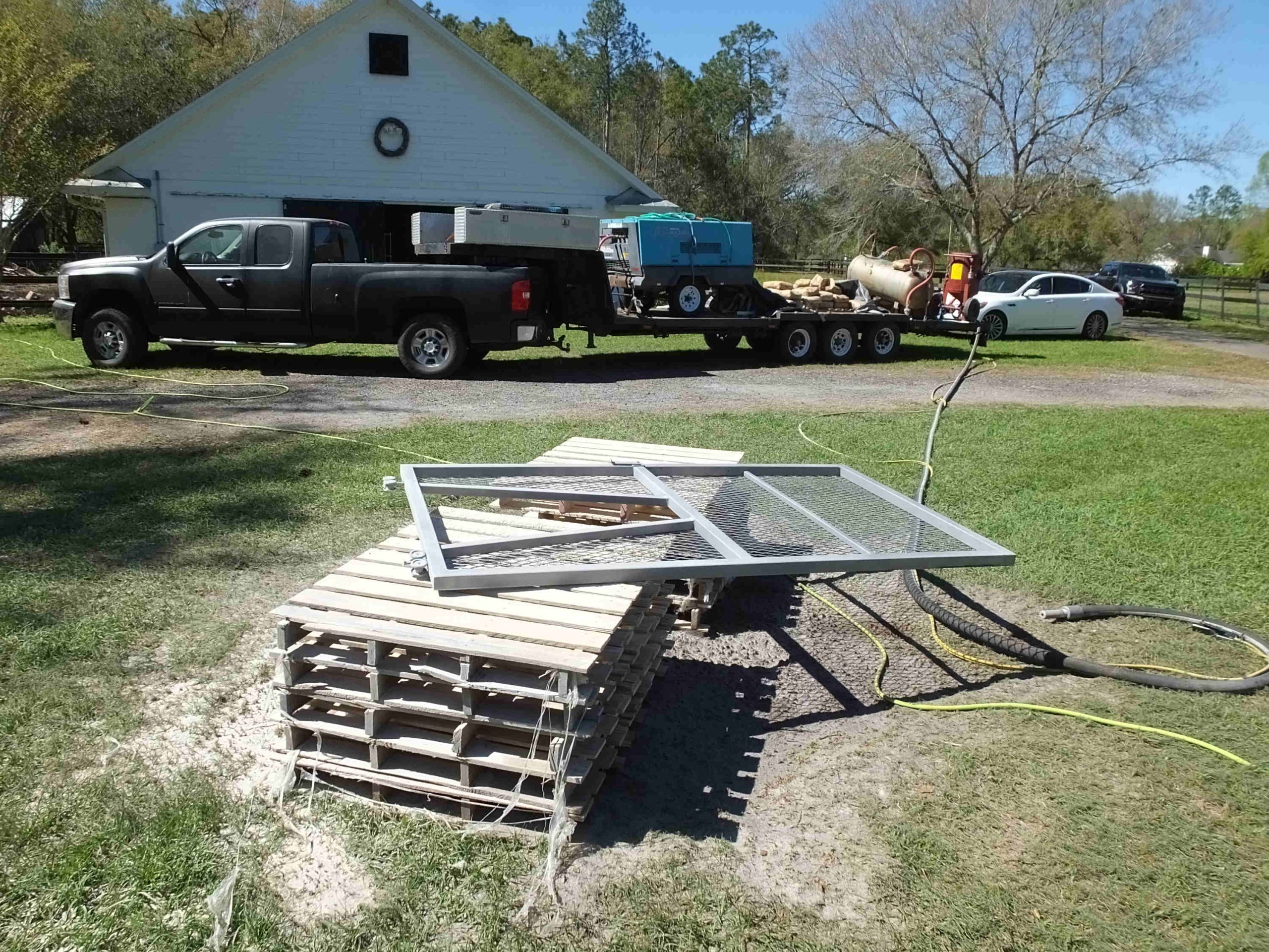 Barn_stall_doors_sandblasting-05