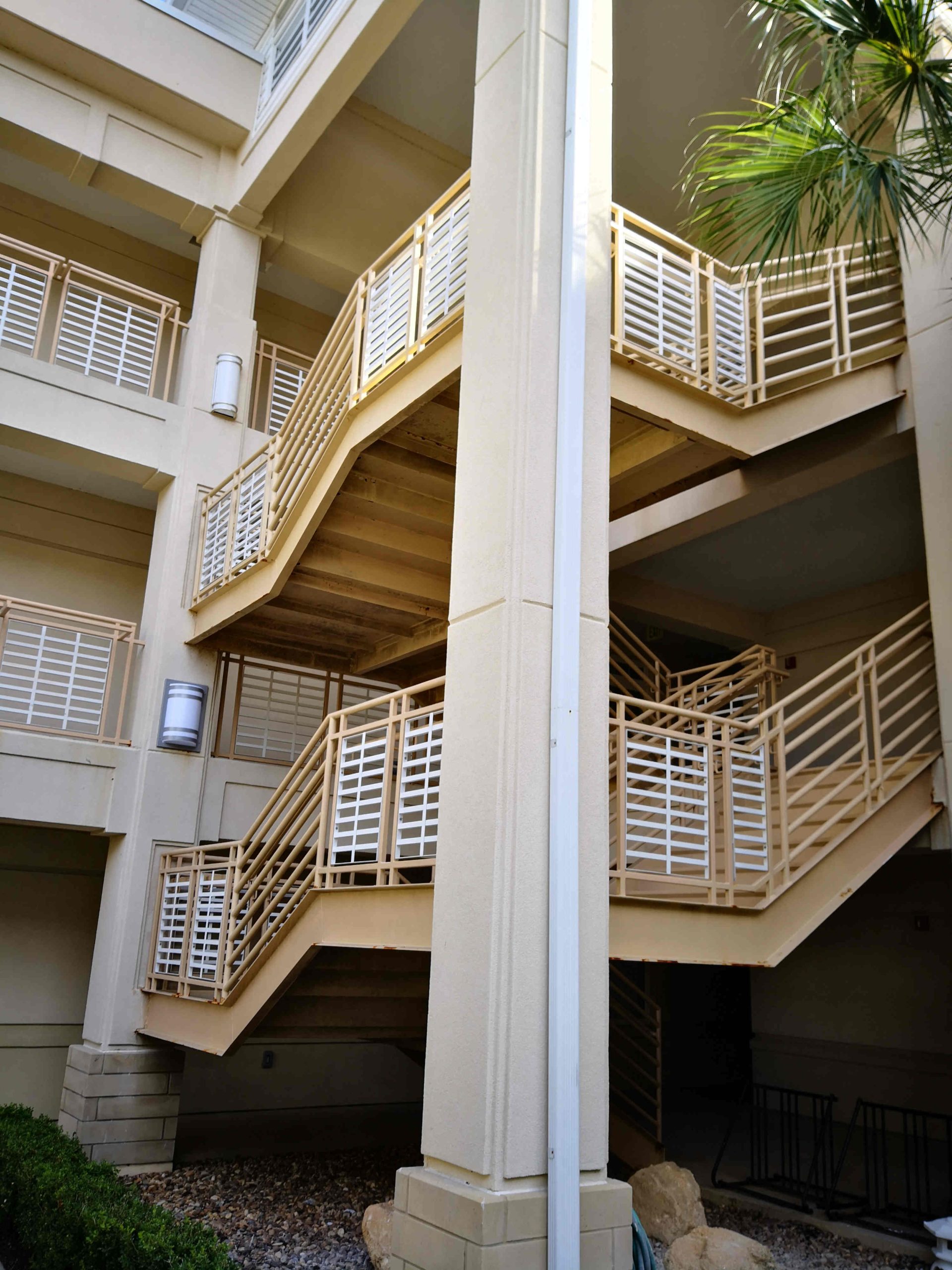 Commercial_steel_staircase_repair_sandblast_paint_removal-03