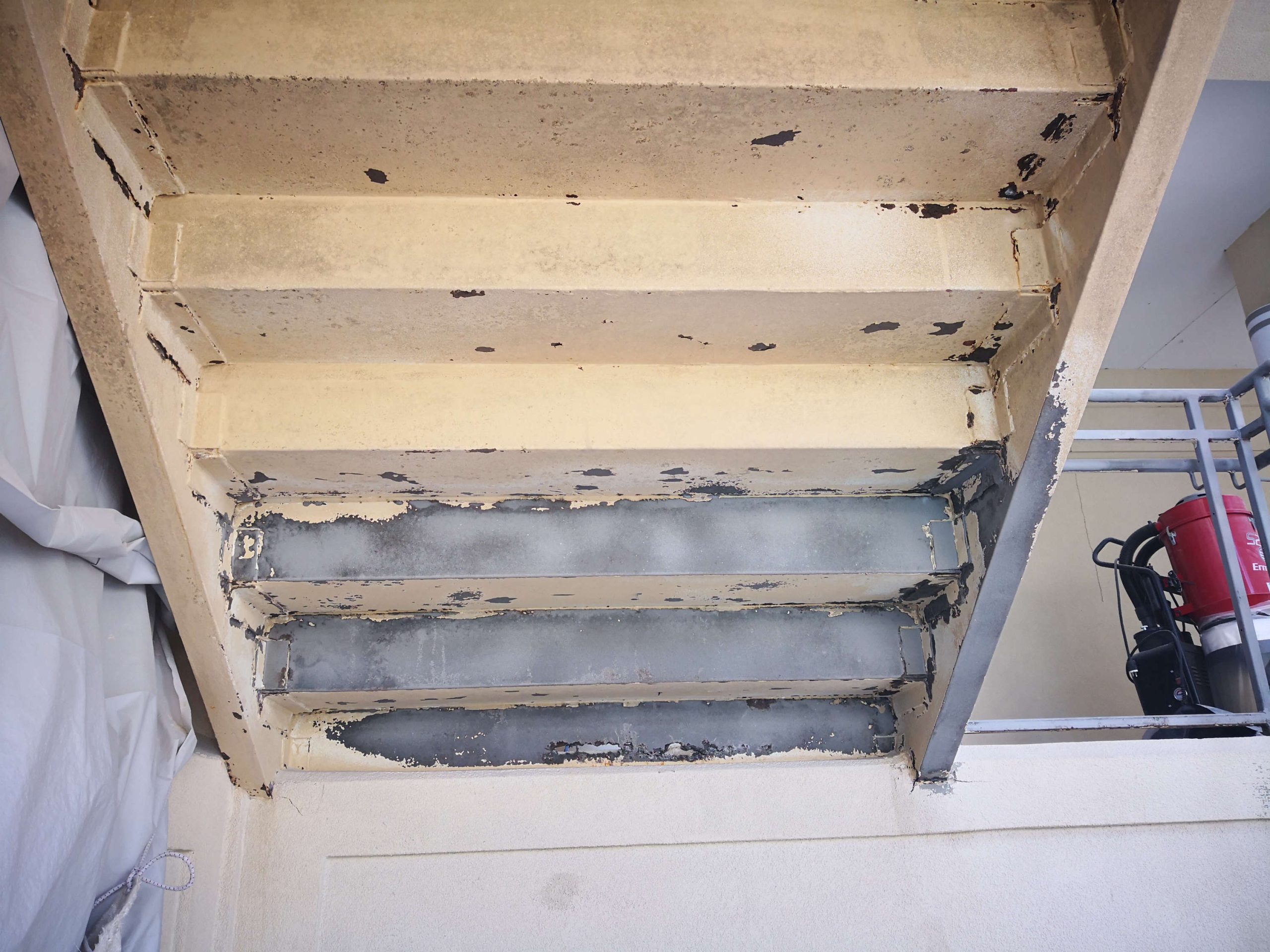 Commercial_steel_staircase_repair_sandblast_paint_removal-18